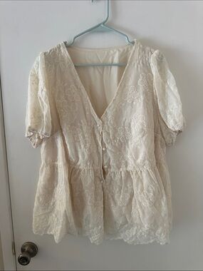 SHEIN Ivory Lace Button-Front Peplum Top